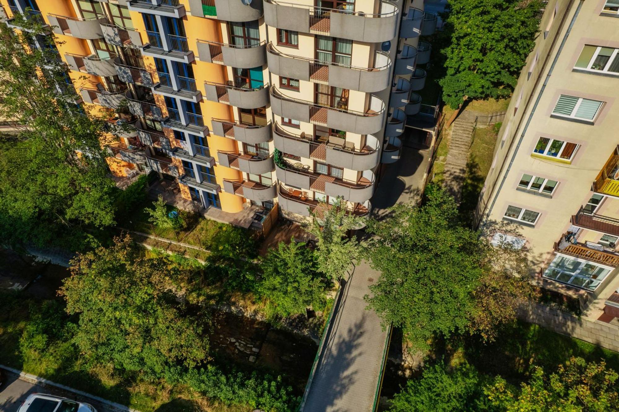 Aparthotel City Center Apartments Krynica Zdroj Dış mekan fotoğraf